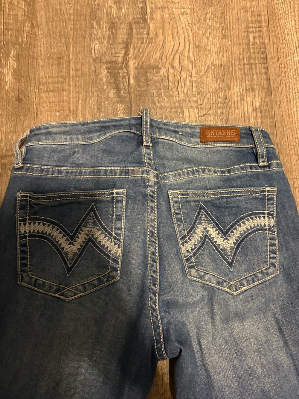 Flare Jeans - Picture 4 of 5